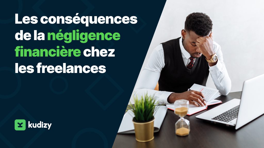 Un freelance, visiblement en détresse, est assis devant son ordinateur, les mains agrippées à sa tête, son visage traduisant une profonde panique.